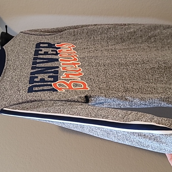 NFL Bronco pullover - Picture 3 of 5